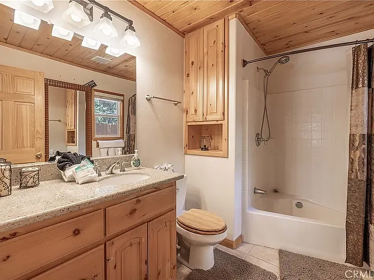 43132 Moonridge Rd — Photo 2