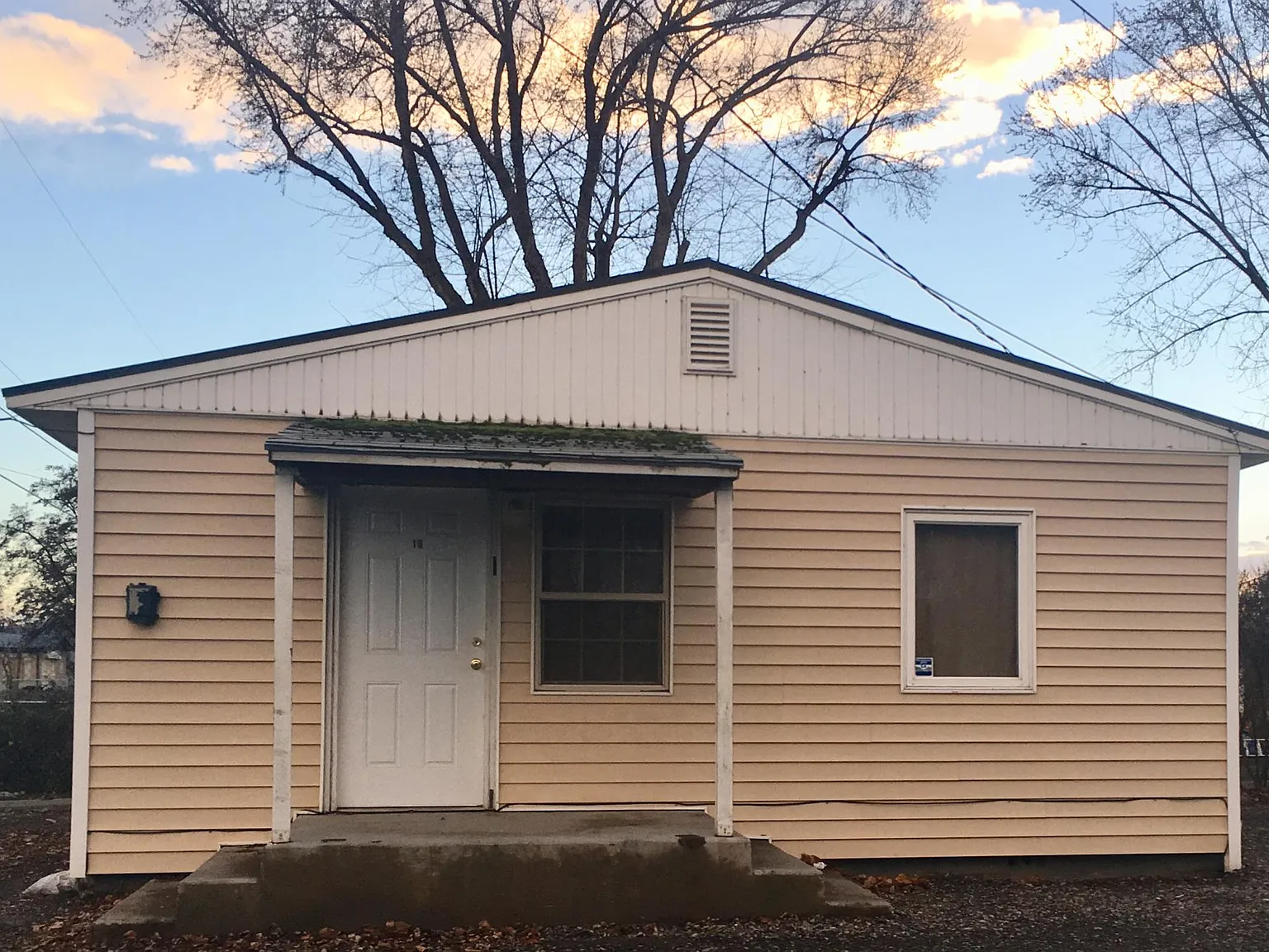 613 S Alder St — Photo 1