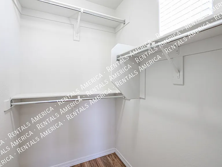 2127 W Monte Cristo Ave — Photo 24