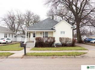 924 E 6th St, York, NE 68467