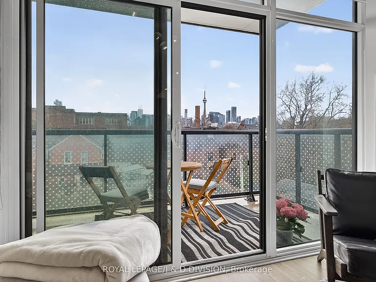 109 Ossington Ave #322 — Photo 16