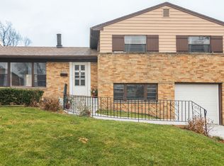140 Silver Ln, Melrose Park, IL 60160