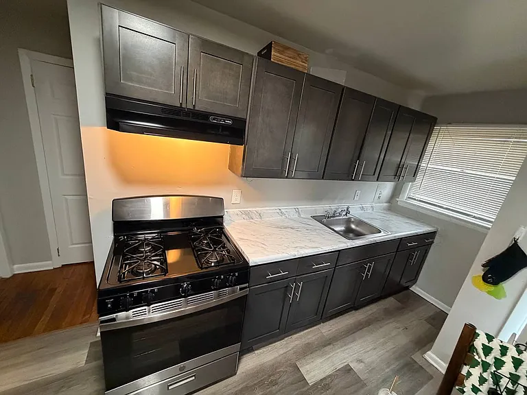 355 Plainfield Ave #5-B — Photo 4