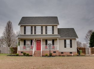 669 Lenore Dr, Boiling Springs, SC 29316