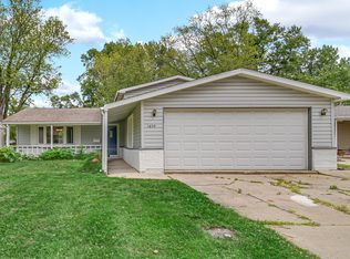 1039 N Indiana St, Griffith, IN 46319