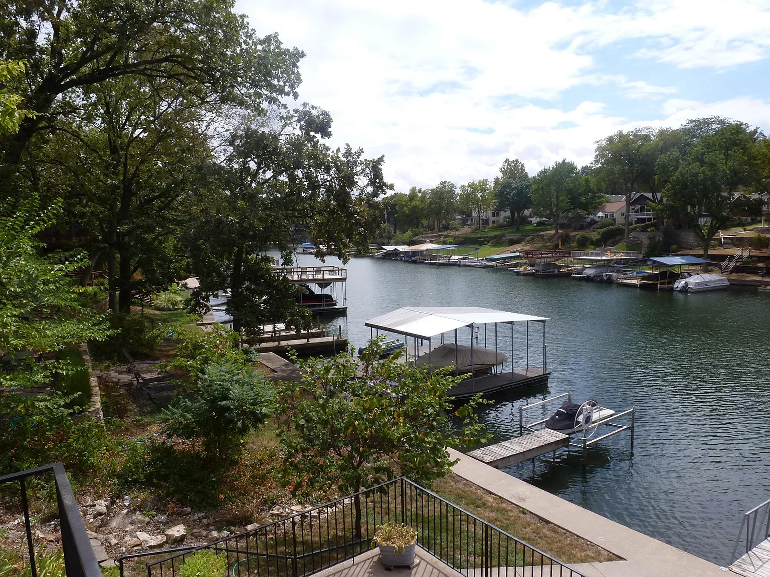 3 bed, 2.5 bath, 1600 sqft, $1,850 — Photo 2