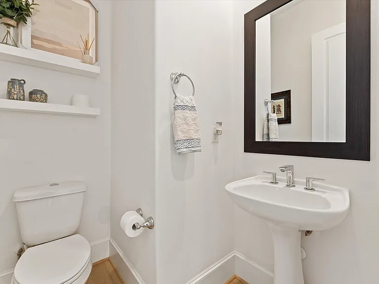 2602 Cottage Grove Green Dr — Photo 19