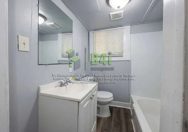 220 E Render St — Photo 16