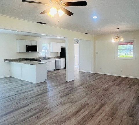 3rd image of 908 Habersham Rd