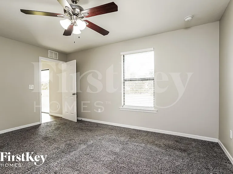 3003 Hazel Ave S — Photo 8
