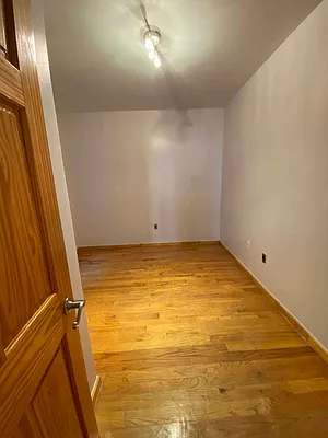 Rented by The Brokerage Group LLC | media 29