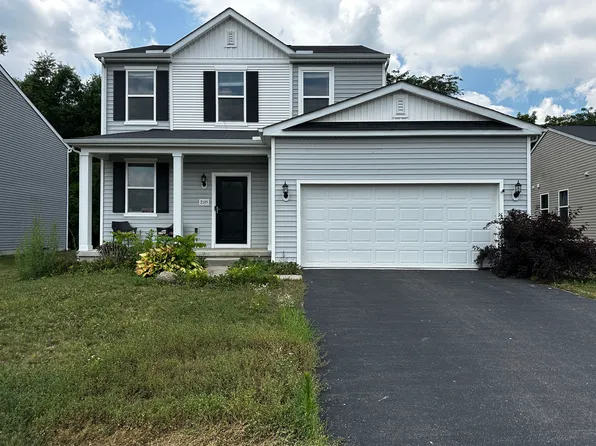 2195 Holiday Valley Dr, Grove City, OH 43123