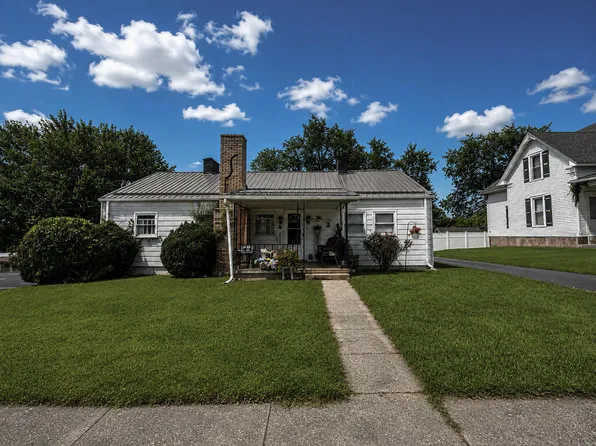 416 Jones Ave, Oak Hill, WV 25901
