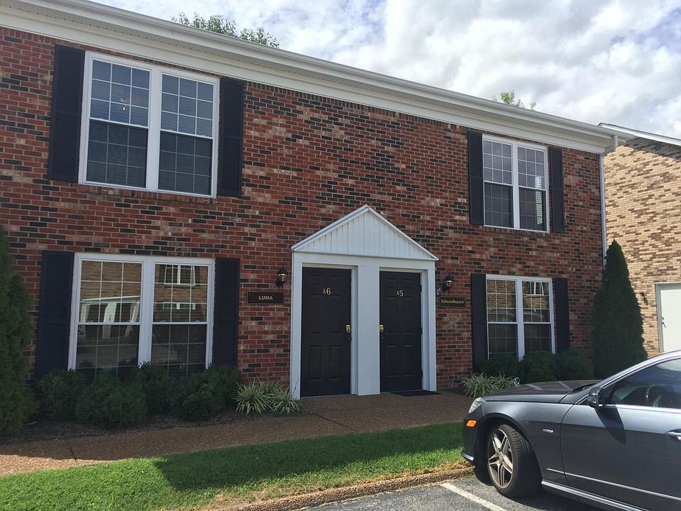 Holiday Court, A5 is on the right