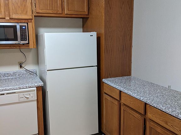3rd image of 455 Alida Way #16