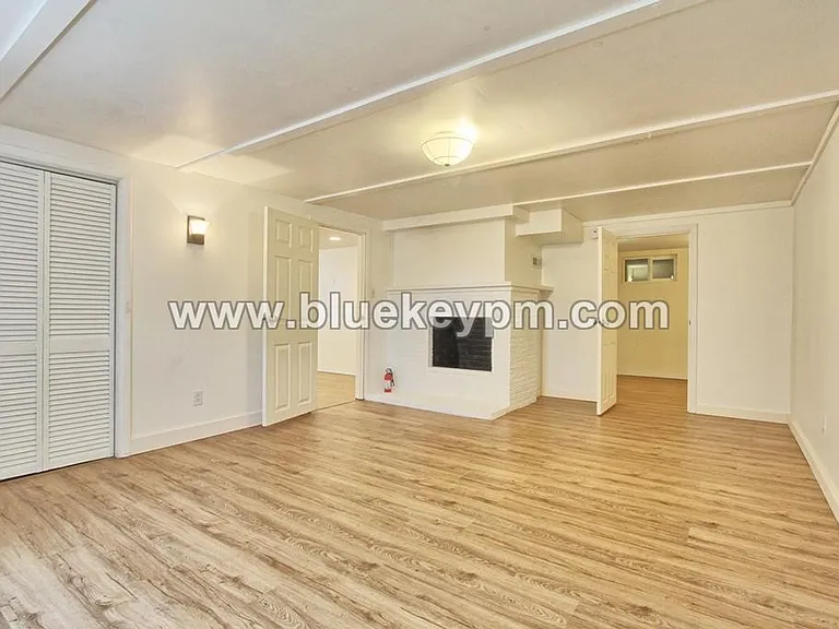 1102 NW 41st St — Photo 14