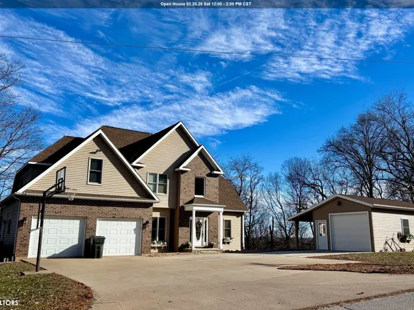 3327 Middle Rd, Keokuk, IA 52632