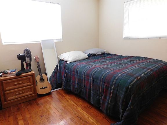5th image of 3805 S Sharon Dr