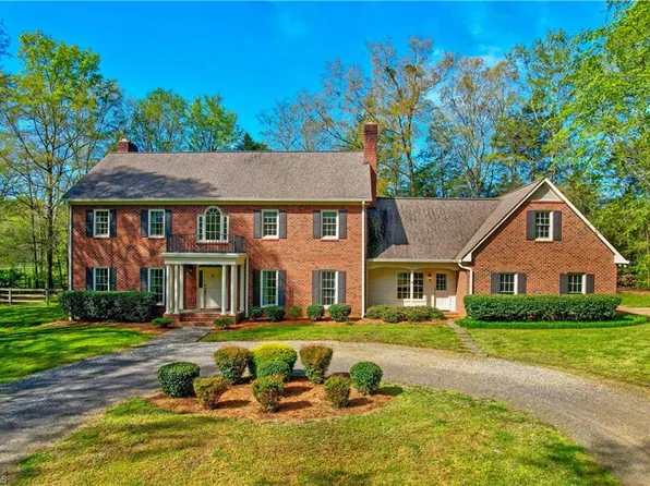 821 Bobbit Rd, Mocksville, NC 27028