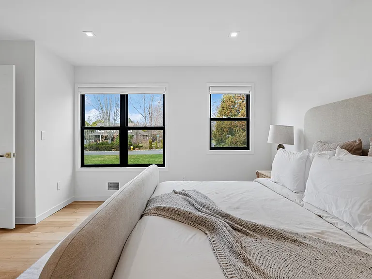 10 William Way — Photo 24