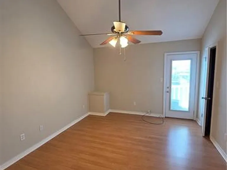 232 Marina Dr — Photo 6