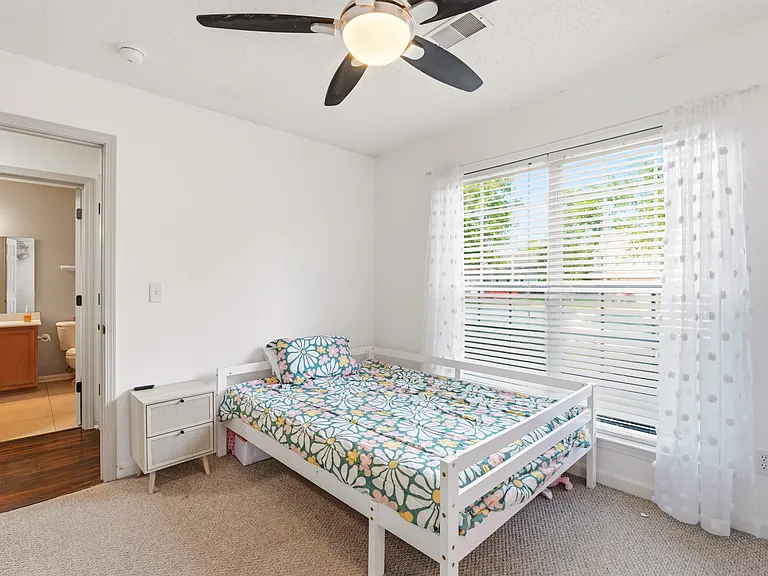 9 Whitewater Ct — Photo 24