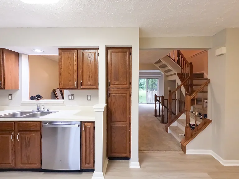 5632 Denton Ct — Photo 6