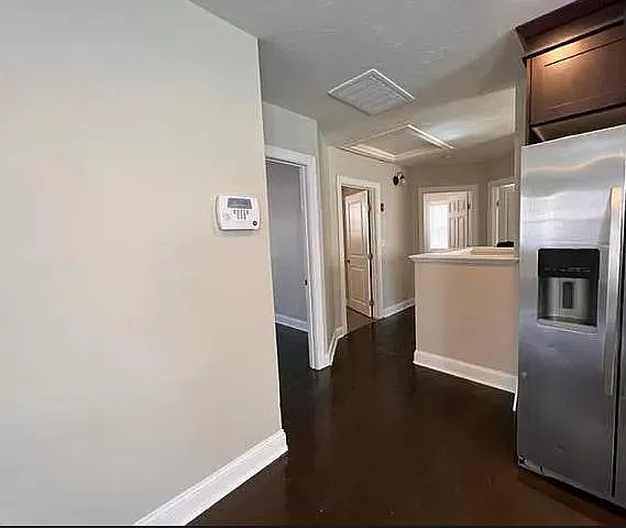 89 Huxley Ave