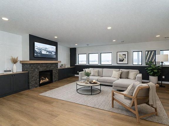 4th image of 4629 Royal Oaks Cir SW