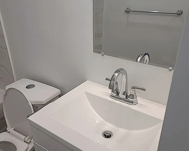 3 William St #4 — Photo 5