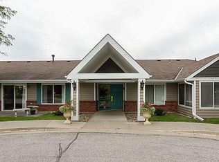 418 W 4th St APT 103, Nevada, IA 50201