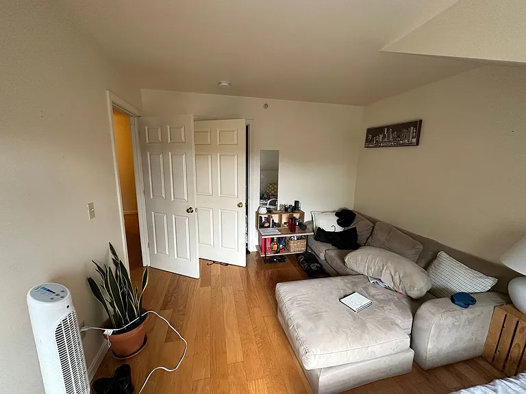 34 Raymond St #2 — Photo 2