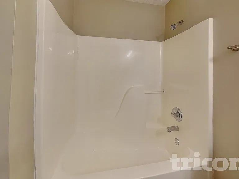 212 Dorchester Dr — Photo 14