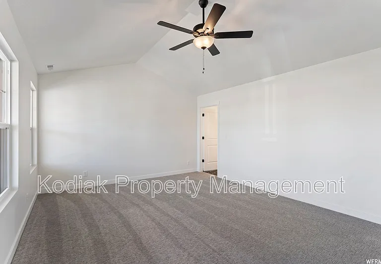 991 W Shoreline Dr — Photo 24