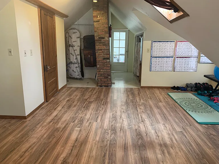 3rd floor "bonus room"