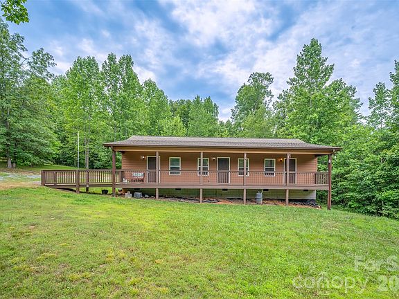 2nd image of 162 Sandstone Dr #193