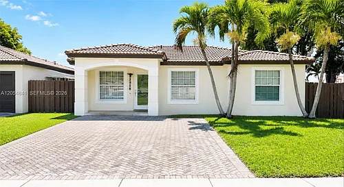 25586 SW 138th Pl Photo 1