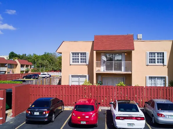 9974 SW 88th St APT 1038, Miami, FL 33176