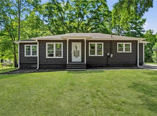 559 Morningside Dr, Lawrenceville, GA 30043