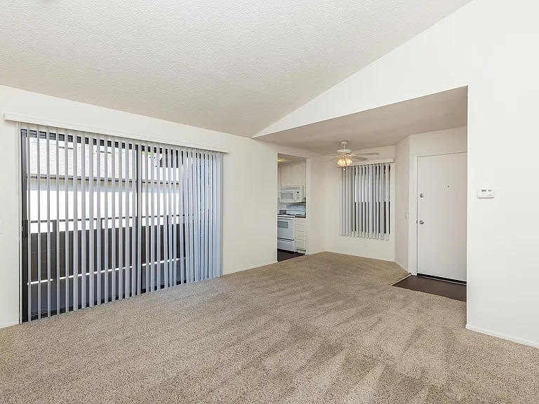 Emerald Court Apartment Homes — Photo 21