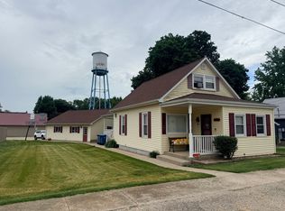 12 W Park Ave, Cherry, IL 61317