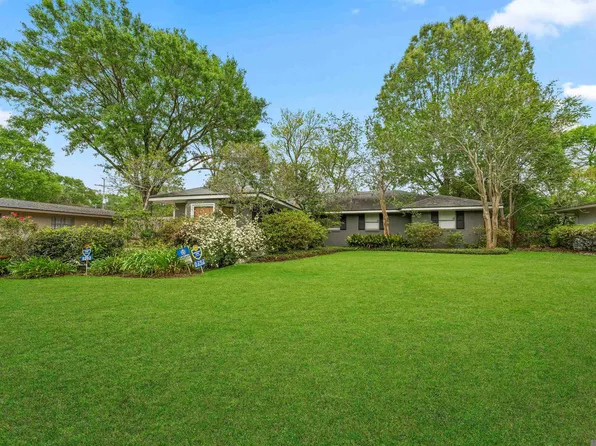 5262 Woodside Dr, Baton Rouge, LA 70808