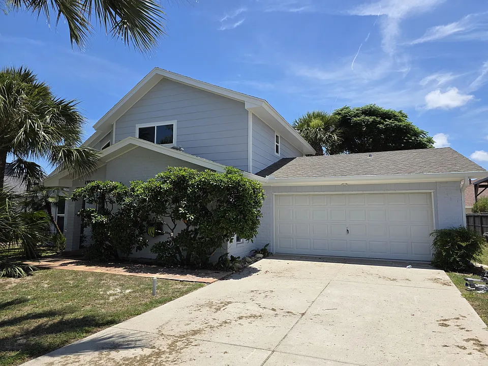 13929 Sea Horse Ave