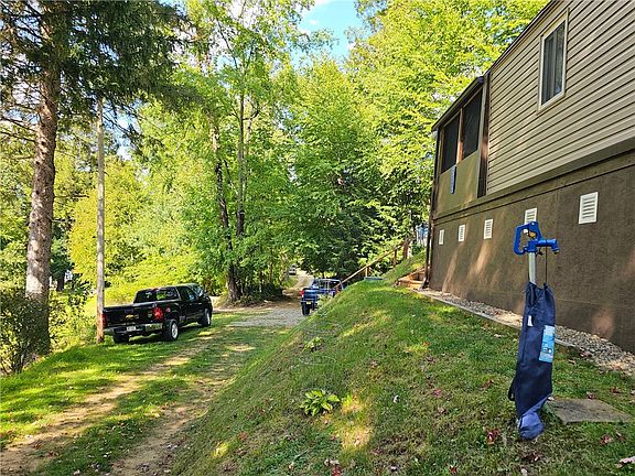 4th image of 195 Kinch Rd