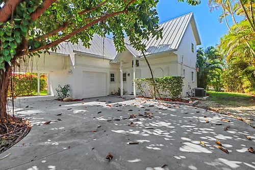 1120 Sandpiper St Photo 1
