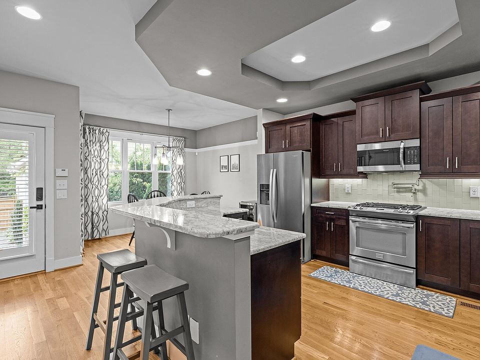 1st image of 3861 Durham Dr