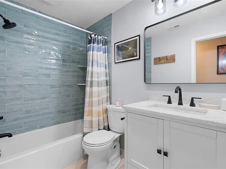 2468 Gulfbreeze Cir — Photo 19
