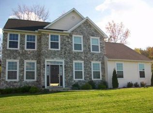 9 Jennifer Ct, Reading, PA 19608
