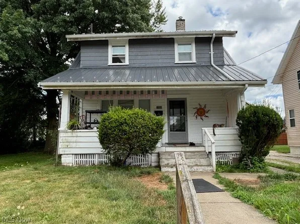 2210 4th St NE, Canton, OH 44704