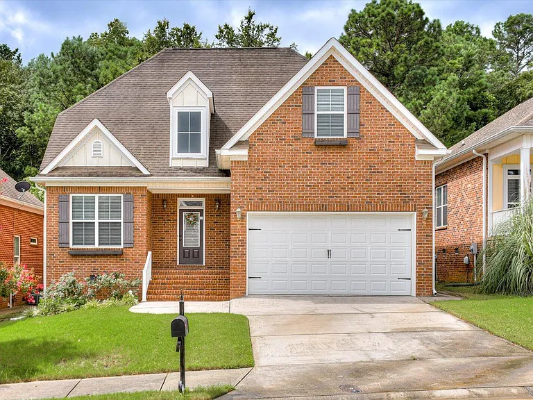2520 Grier Cir — Photo 2